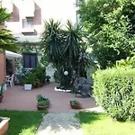 Vatican Garden House Pensjonat 4*