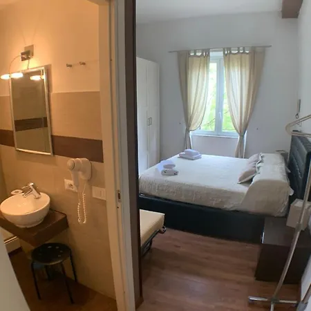 Vatican Garden House בית הארחה 4*