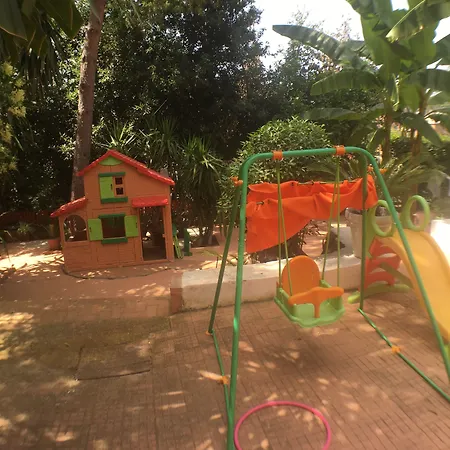 בית הארחה Vatican Garden House 4*