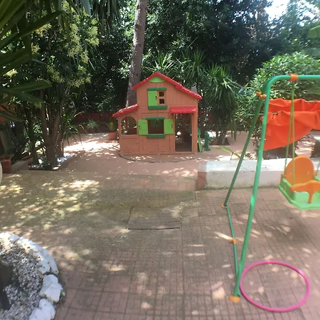 בית הארחה Vatican Garden House רומא
